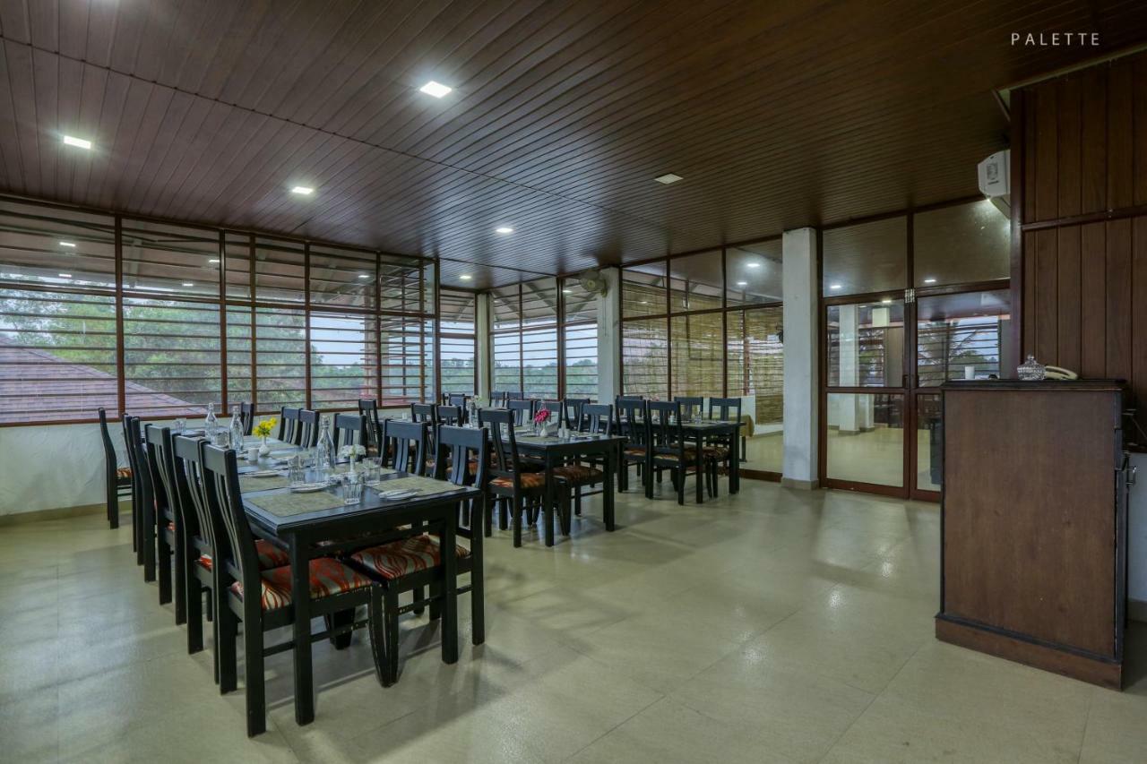 Grand Ayur Island Hotel Perumbalam Exterior photo